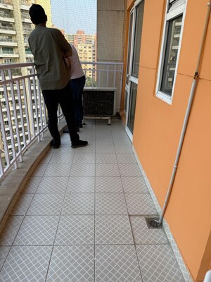 Building Lobby in 3.5 BHK Apartment at Unitech Uniworld City, Sector 30 – for Rent