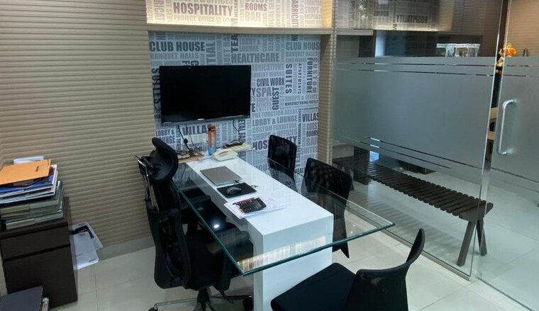 Team Area, lower parel Commercial Office Space 800 Sq.Ft. In Lower Parel Mumbai 9509858