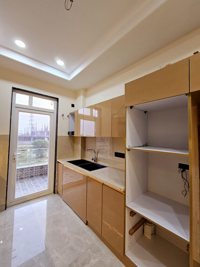 Kitchen, ansal-api-versalia-2 3 Bedroom 1630 Sq.Ft. Builder Floor In Sector 67a Gurgaon 9509932
