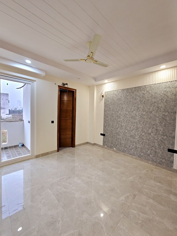 Room, ansal-api-versalia-2 3 Bedroom 1630 Sq.Ft. Builder Floor In Sector 67a Gurgaon 9509932