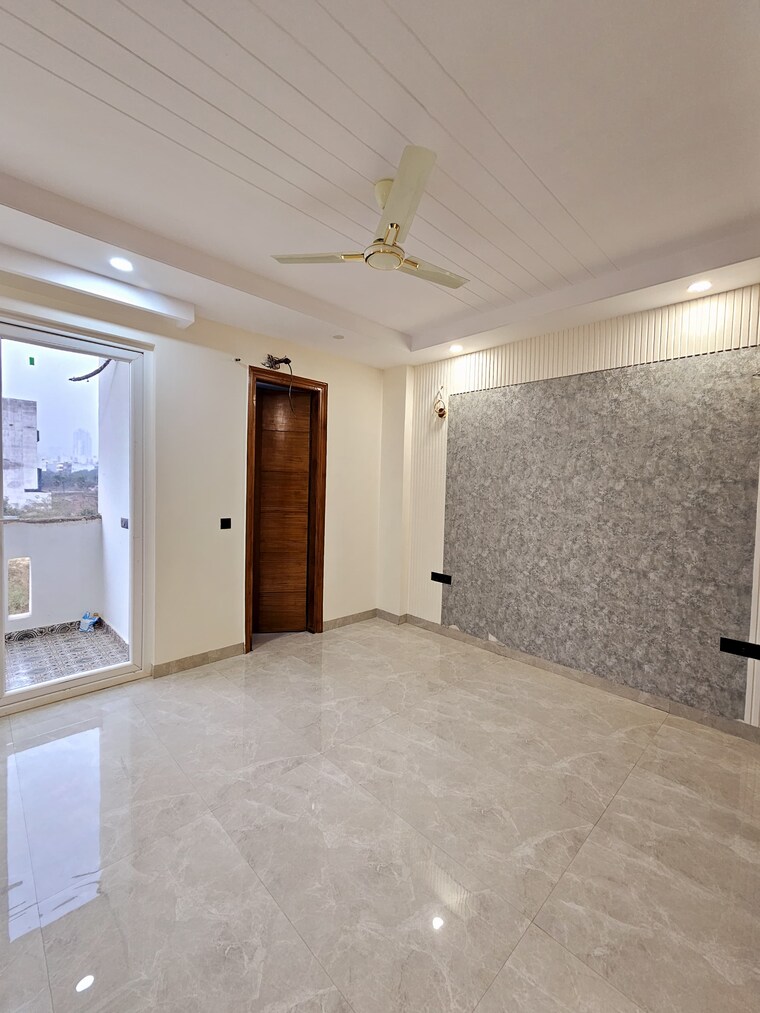 Room, ansal-api-versalia-2 3 Bedroom 1630 Sq.Ft. Builder Floor In Sector 67a Gurgaon 9509932