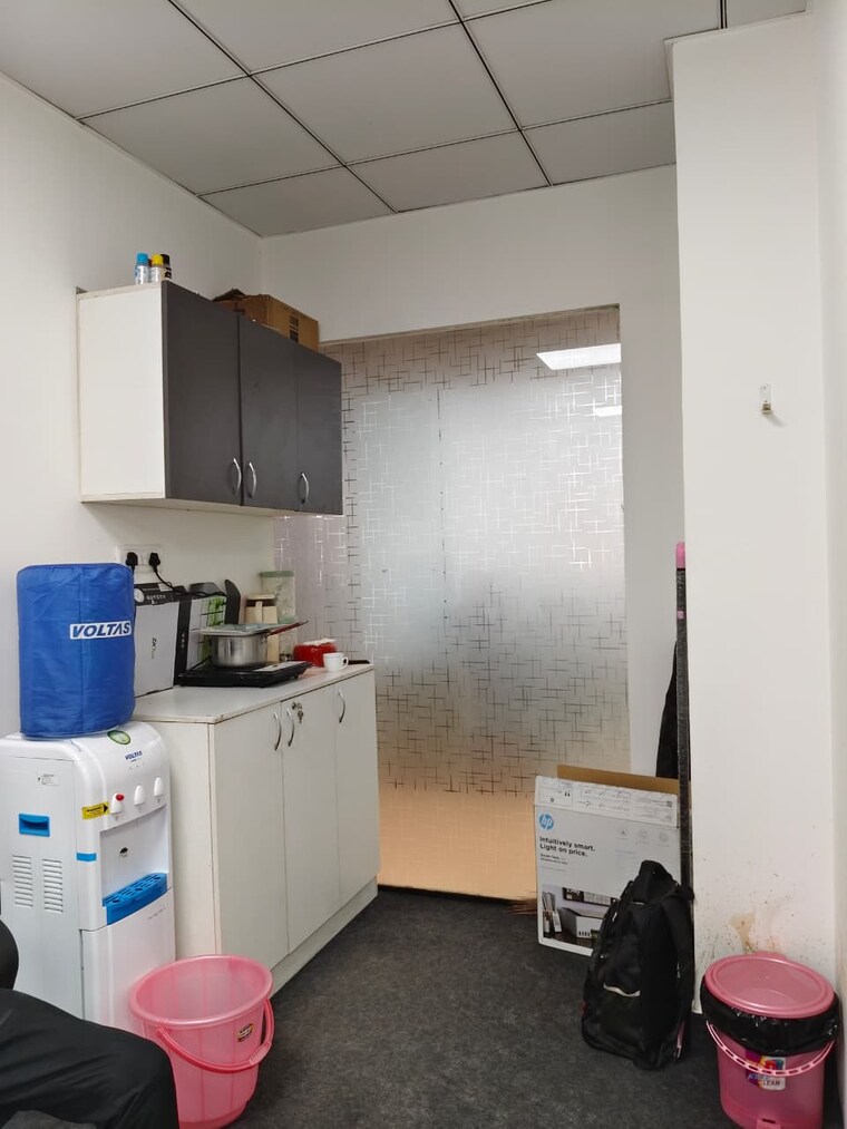 Kitchen, sector 63 Commercial Office Space 1800 Sq.Ft. In Sector 63 Noida 9509916