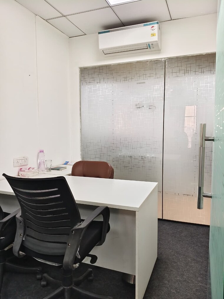 Team Area, sector 63 Commercial Office Space 1800 Sq.Ft. In Sector 63 Noida 9509916