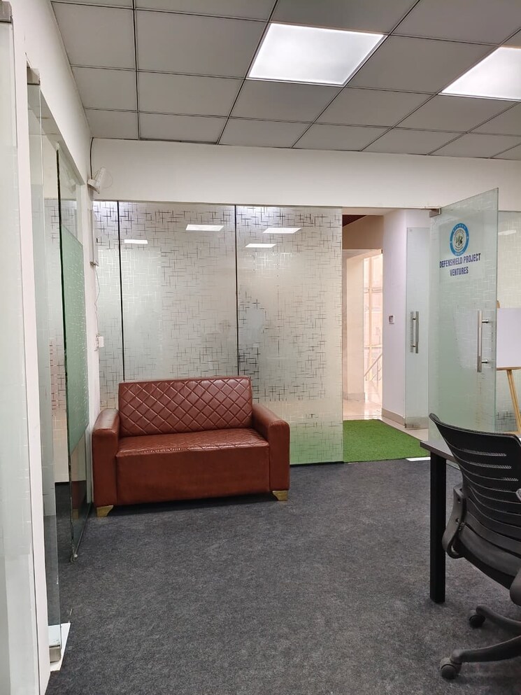 Bedroom, sector 63 Commercial Office Space 1800 Sq.Ft. In Sector 63 Noida 9509916
