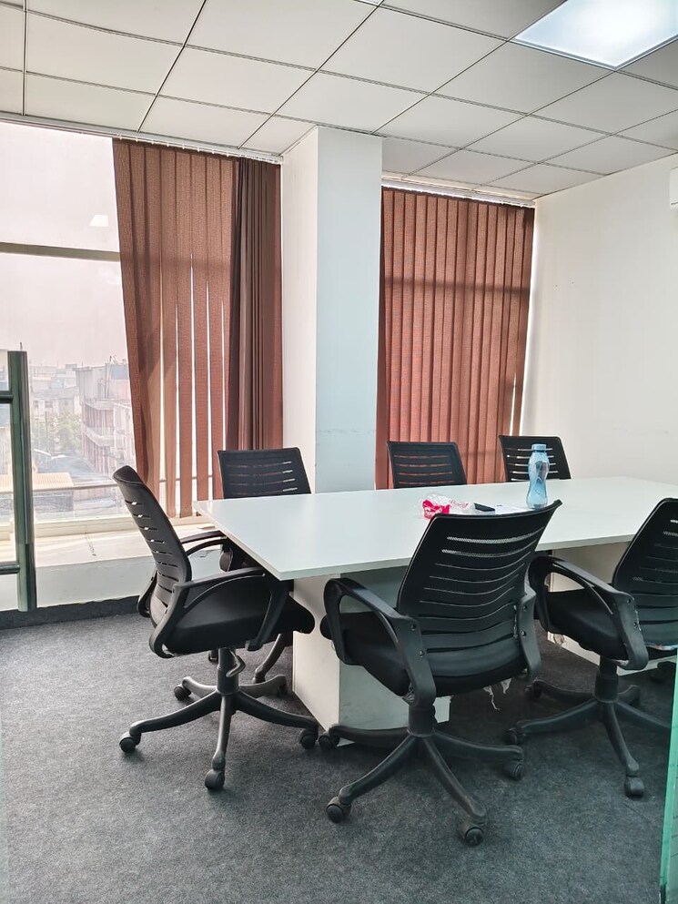 Team Area, sector 63 Commercial Office Space 1800 Sq.Ft. In Sector 63 Noida 9509916