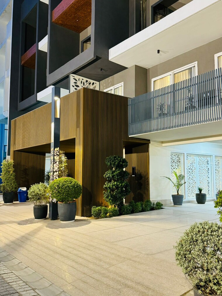 Exterior View, vipul-world-floors 3.5 Bedroom 192 Sq.Yd. Builder Floor In Sector 48 Gurgaon 9509943
