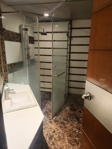 Master Bedroom in 5 BHK Villa at Vishal Manor, Rmv Extension – for Rent