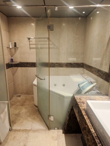 Bathroom in 5 BHK Villa at Vishal Manor, Rmv Extension – for Rent