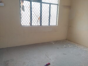 Room in  Warehouse at Site 4 Sahibabad – for Rent