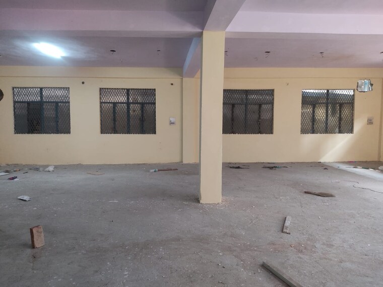 Room, site 4 sahibabad Commercial Warehouse 2000 Sq.Ft. In Site 4 Sahibabad Ghaziabad 9509947