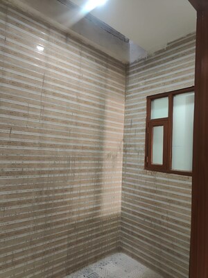  3 BHK Apartment at Pir Machalla – for Sale