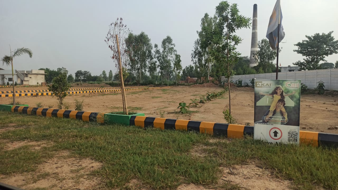 Plot For Sale in Sultanpur Road