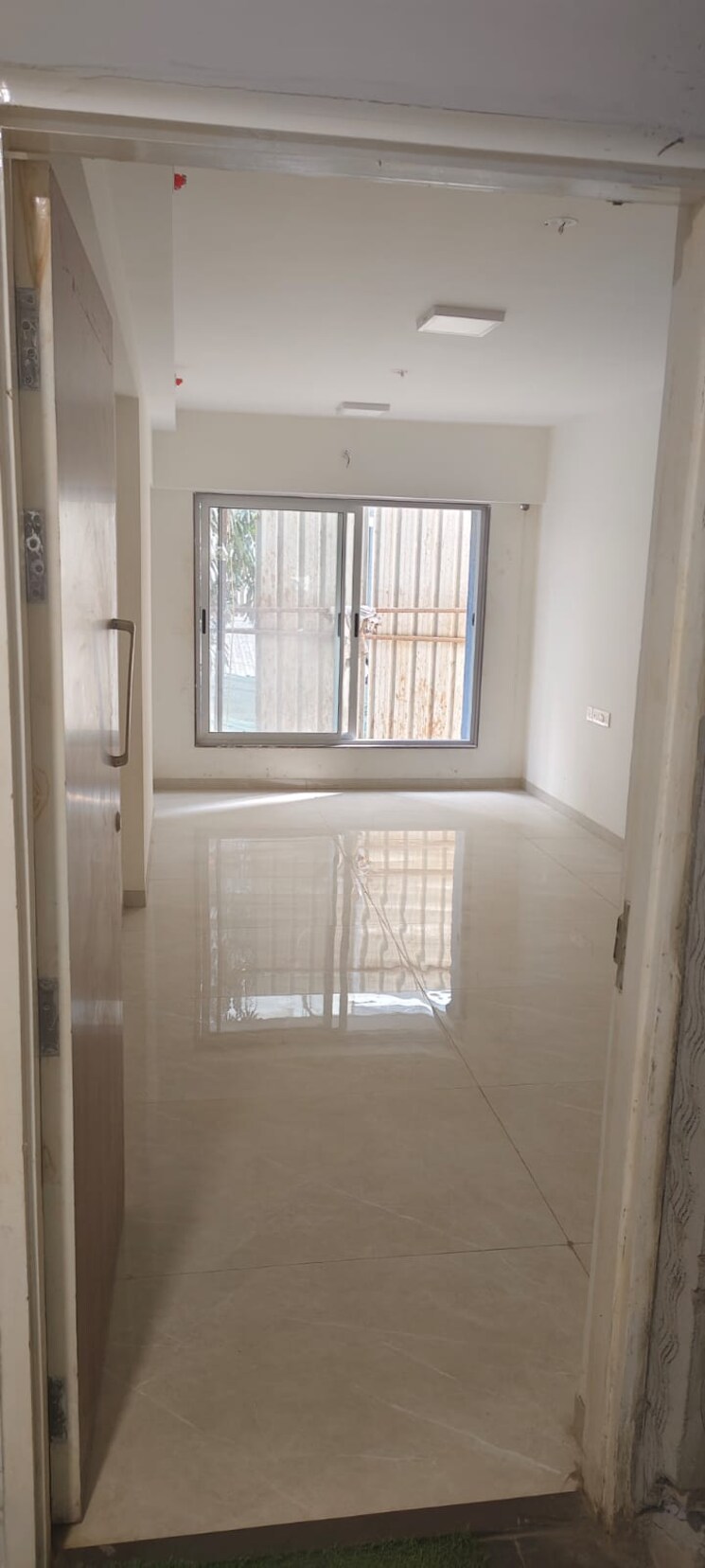 Room, ghatkopar east 2 Bedroom 611 Sq.Ft. Apartment In Ghatkopar East Mumbai 9509996