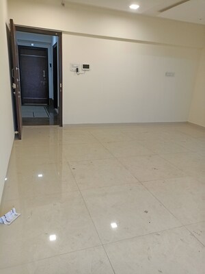 Room in 2 BHK Apartment at IM Applaud 38, Goregaon East – for Rent