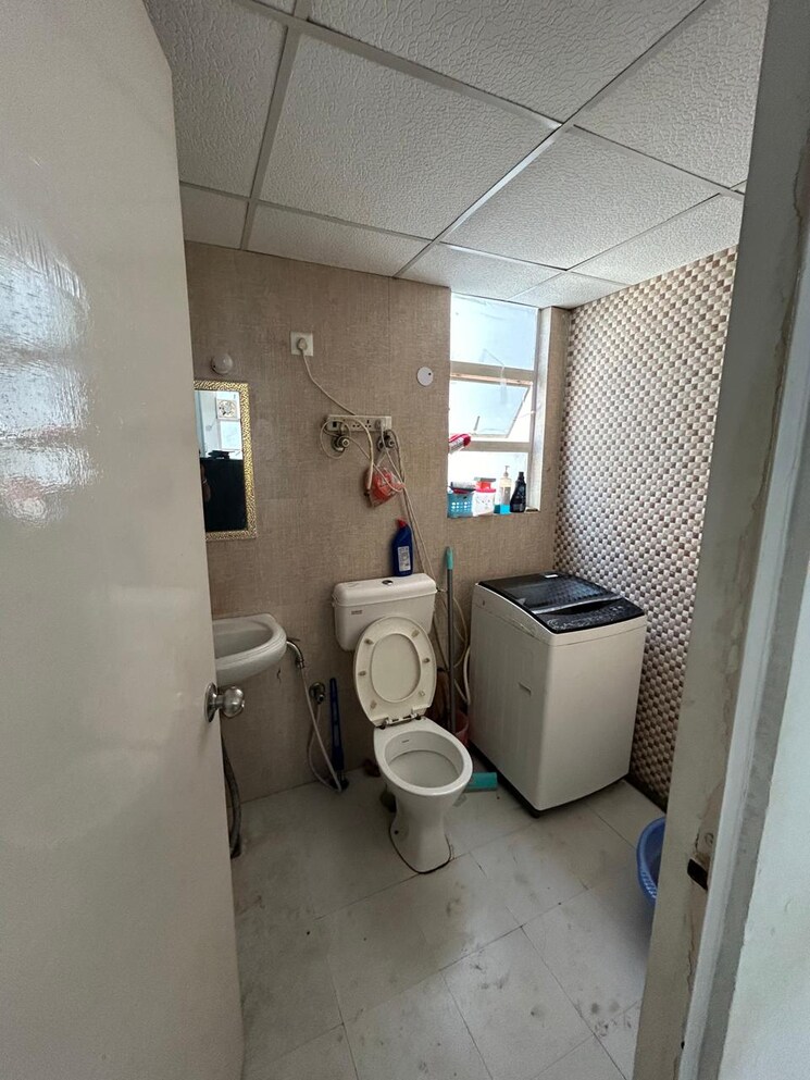 Bathroom, signature-global-signum-107 2 Bedroom 577 Sq.Ft. Apartment In Sector 107 Gurgaon 9509998