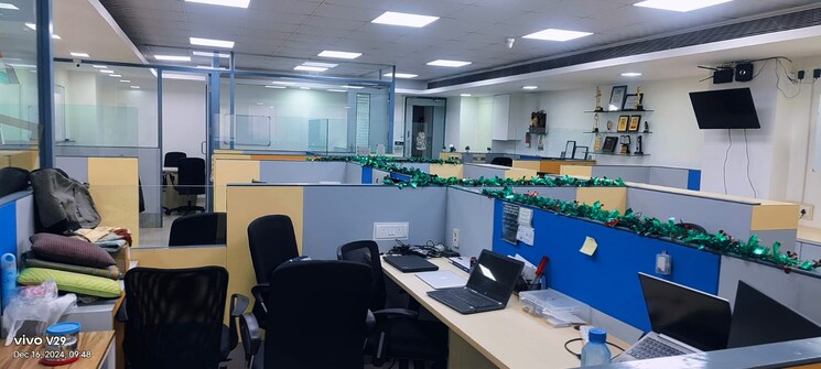 Team Area, todi-industrial-estate Commercial Office Space 1876 Sq.Ft. In Lower Parel Mumbai 9509993