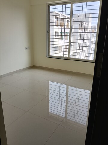 Room in 2 BHK Apartment at Kolte Patil Life Republic R 10, Hinjewadi – for Rent