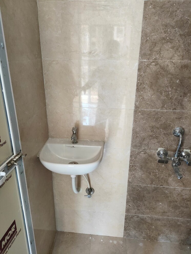 Bathroom, shree-laxmi-park-one 1 Bedroom 380 Sq.Ft. Apartment In Badlapur East Thane 9510006