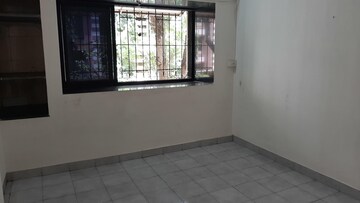 Room in 1 BHK Apartment at Raj Tarang, Dahisar East – for Rent