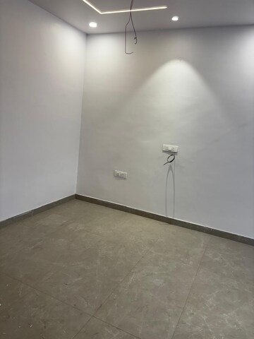 Room in 4 BHK Independent House at Patiala Road – for Sale