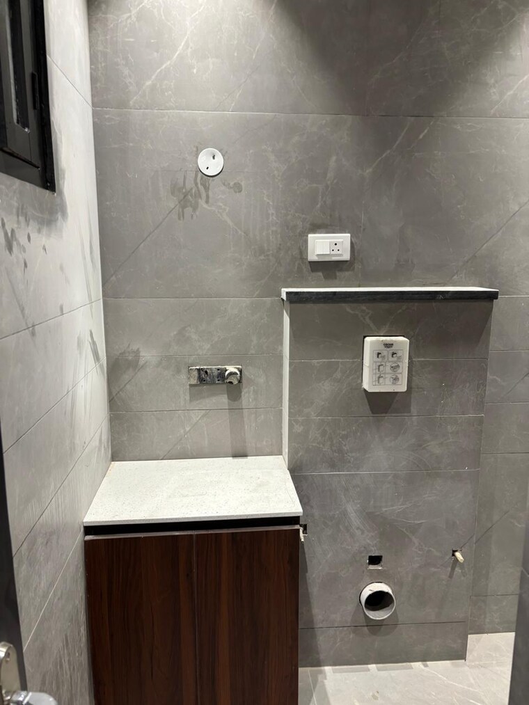 Bathroom, patiala road 4 Bedroom 130 Sq.Yd. Independent House In Patiala Road Zirakpur 9510049