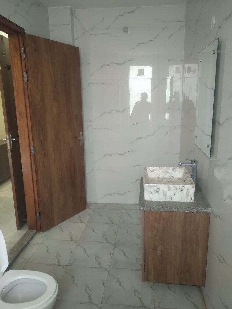 Bathroom, ansal-api-esencia 3 Bedroom 1900 Sq.Ft. Builder Floor In Sector 67 Gurgaon 9510056