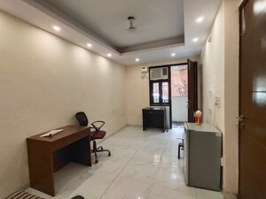 Master Bedroom in 4 BHK Builder Floor at Greater Kailash I – for Rent