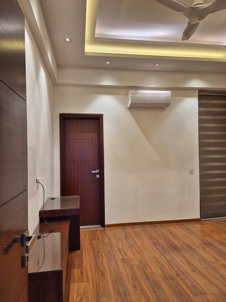 Kitchen, greenwood-city 5 Bedroom 263 Sq.Yd. Villa In Sector 40 Gurgaon 9510072