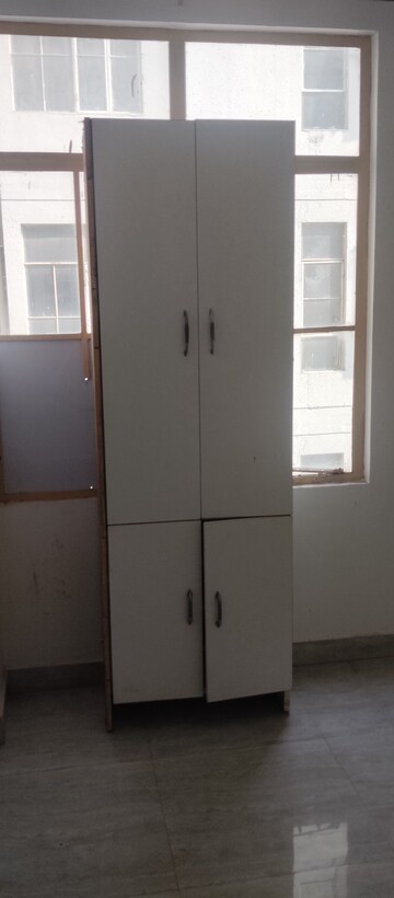 Room in 2 BHK Apartment at Signature Global Signum 107, Sector 107 – for Rent