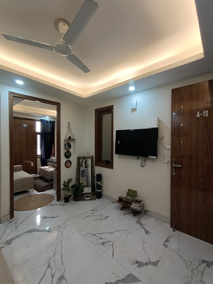 Living Room, saket 1 Bedroom 500 Sq.Ft. Builder Floor In Saket Delhi 9510138