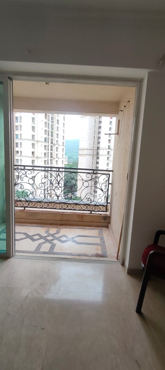 4 BHK 2100 Sq.Ft. Apartment in Hiranandani Meadows