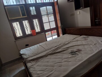 Bedroom in 3 BHK Builder Floor at Sector 9 – for Rent