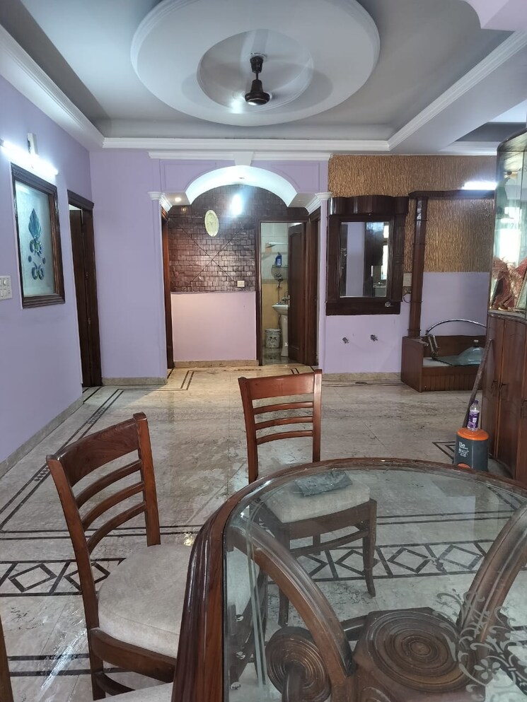 Bedroom, sector 9 3 Bedroom 263 Sq.Yd. Builder Floor In Sector 9 Gurgaon 9510159