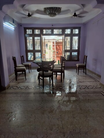 Gym in 3 BHK Builder Floor at Sector 9 – for Rent