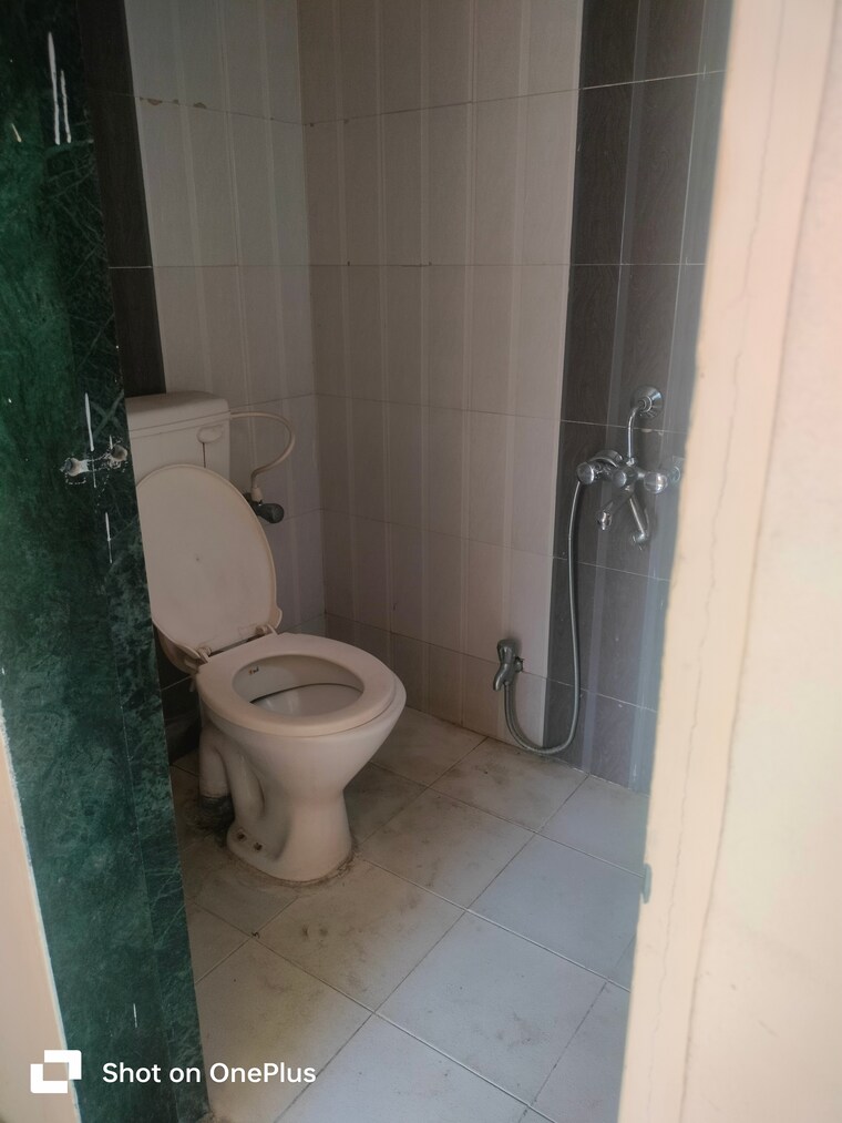 Bathroom, maitri-homes 2 Bedroom 750 Sq.Ft. Apartment In Yerawada Pune 9510167