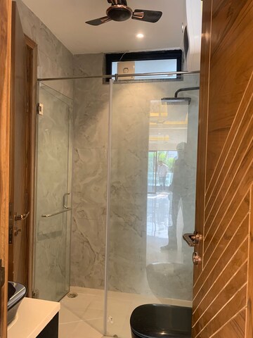 Furnished Amenities in 3.5 BHK Builder Floor at Sushant Lok 3, Sector 57 – for Sale