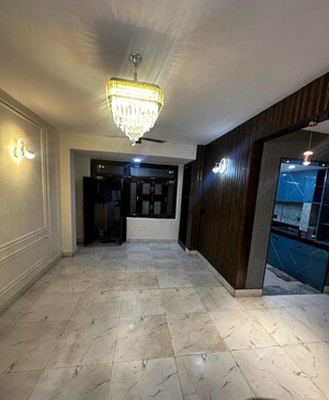 Room in 3 BHK Apartment at DLF The Ultima, Sector 81 – for Sale