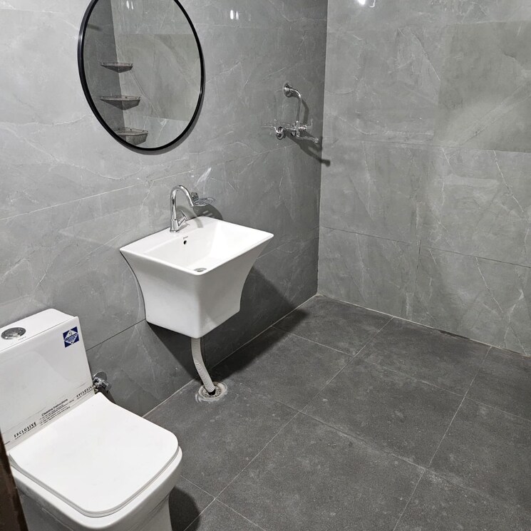 Bathroom, sector 9 1 Bedroom 1200 Sq.Ft. Builder Floor In Sector 9 Gurgaon 9510192