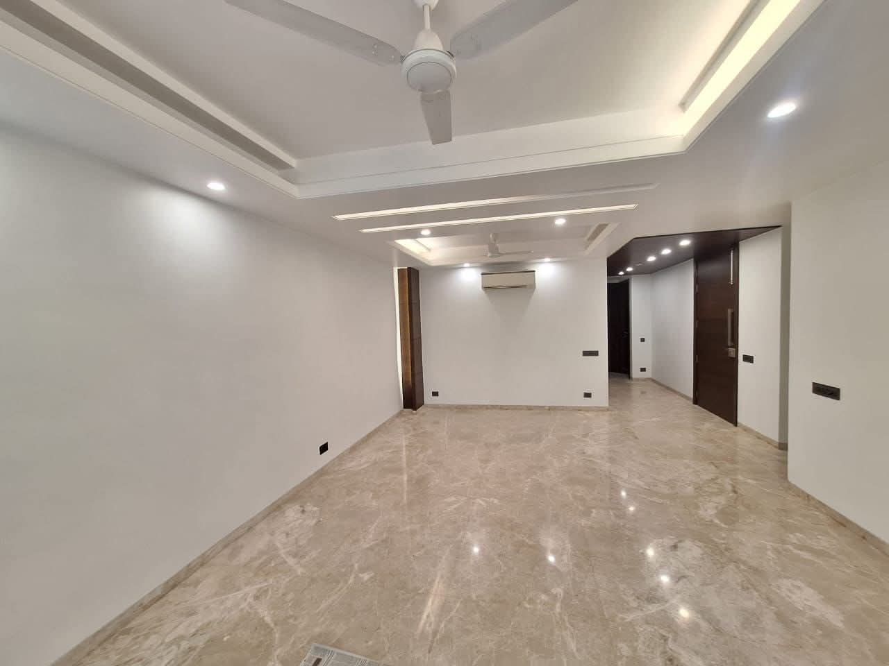 3 BHK Builder Floor For Rent in Chattarpur 