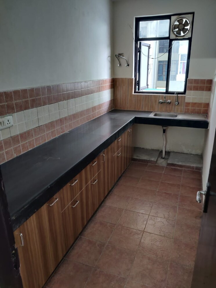 Kitchen, sector 23 2 Bedroom 1398 Sq.Ft. Builder Floor In Sector 23 Gurgaon 9510438