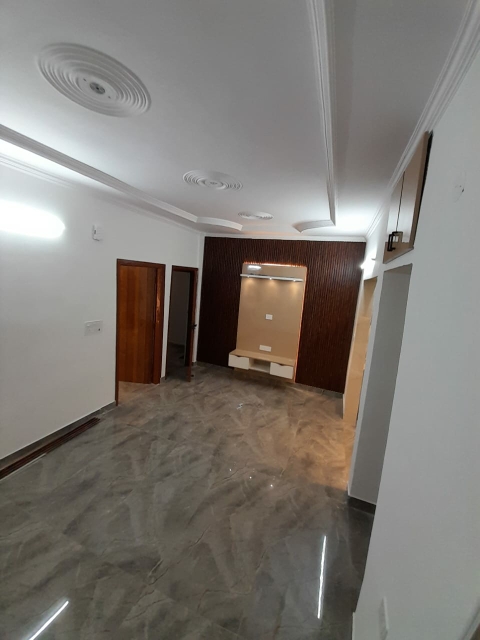 2 BHK Builder Floor For Sale in Rohini Sector 24