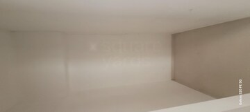 Room in 2 BHK Apartment at Lodha Amara, Kolshet Road – for Rent