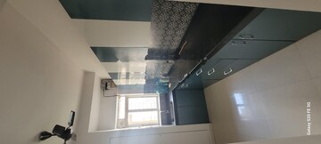 Furnished Amenities in 2 BHK Apartment at Lodha Amara, Kolshet Road – for Rent