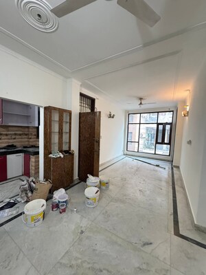 3 BHK Builder Floor For Rent in Chattarpur