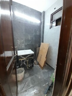 2 BHK Builder Floor For Sale in Rohini Sector 10