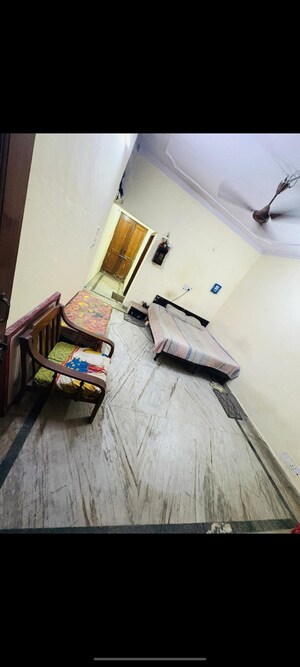 Balcony in 1 RK Builder Floor at Parsvnath Plaza 27, Sector 27 – for Rent