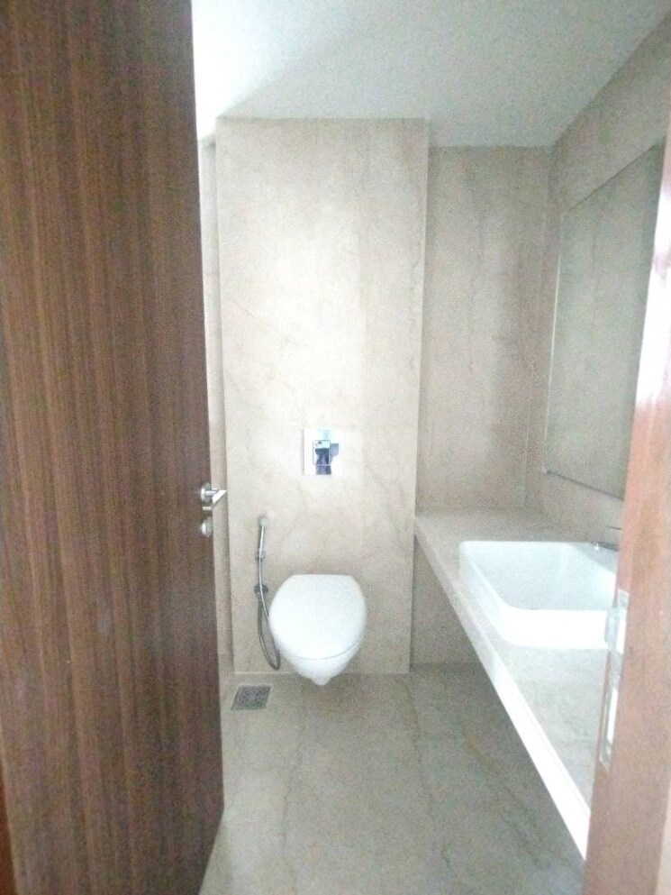 Bathroom, courtyard-by-narang-realty-and-the-wadhwa-group 3 Bedroom 1319 Sq.Ft. Apartment In Pokhran Road No Two Thane 9510384