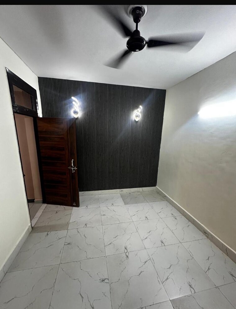 Room, godrej-air-sector-85 3 Bedroom 1829 Sq.Ft. Apartment In Sector 85 Gurgaon 9510463