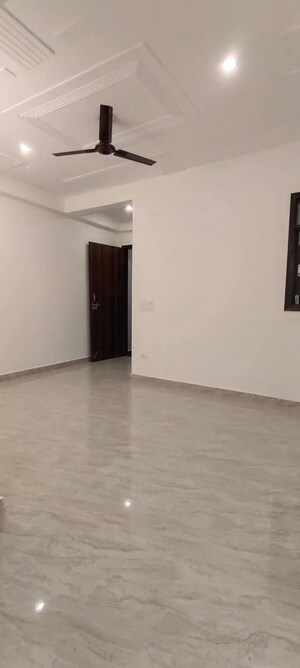Living Room in 1 BHK Builder Floor at Chattarpur – for Rent