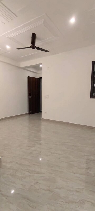 Living Room in 1 BHK Builder Floor at Chattarpur – for Rent